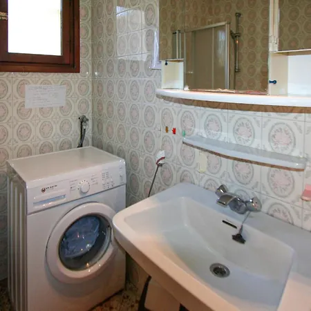 בית נופש Gorgeous In With Kitchen קלפה